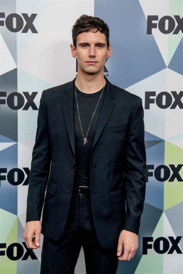 Cory Michael Smith Net Worth