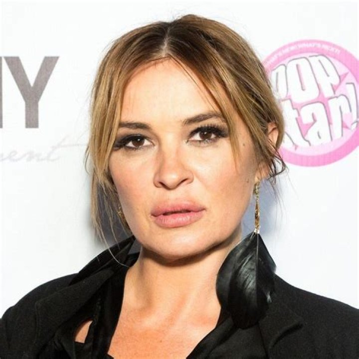 Kierston Wareing Bra Size, Age, Weight, Height, Measurements