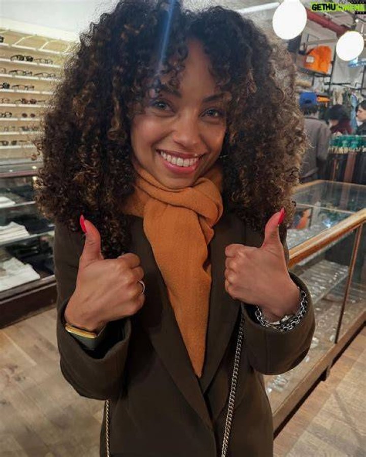 Logan Browning Bra Size, Age, Weight, Height, Measurements
