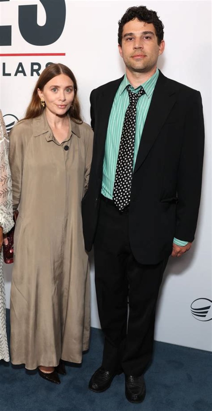 Louis Eisner with Ashley Olsen Louis Eisner with Ashley Olsen
